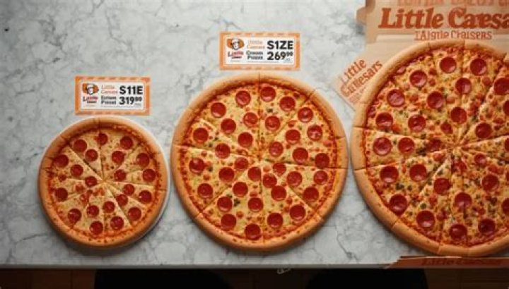 How many slices are in a $5 Little Caesars pizza?