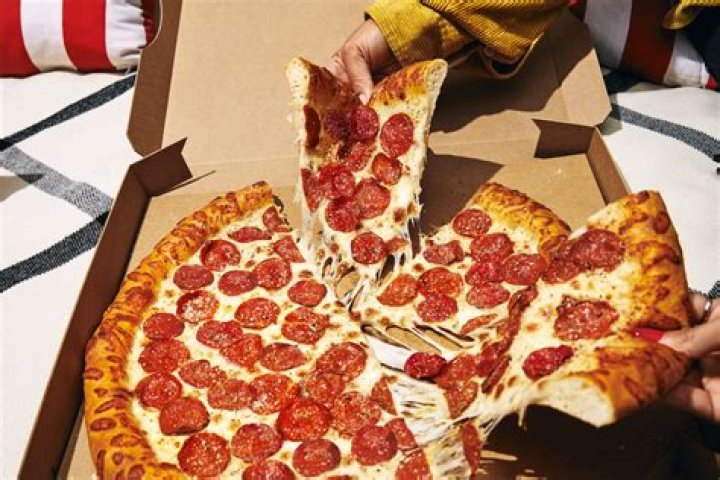How many slices are in a large Marco’s Pizza?