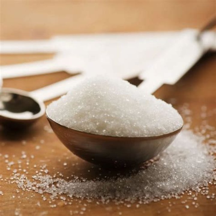 How many spoon is 40g of sugar?