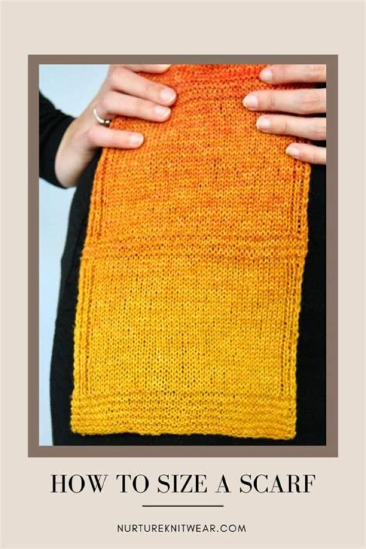 How many stitches wide should a scarf be?