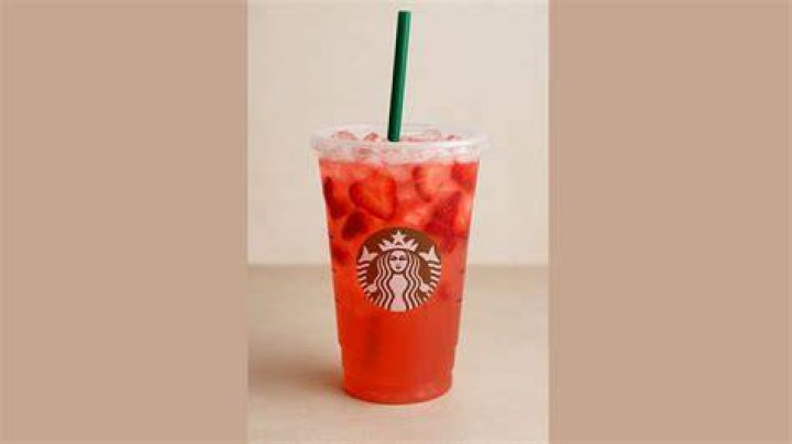 How much caffeine is in a venti strawberry acai refresher?