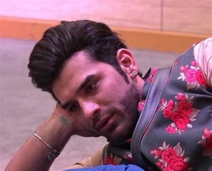 How much did Paras Chhabra get paid for Bigg Boss 13?