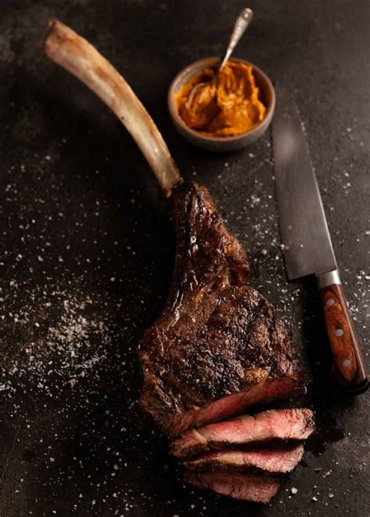 How much is a 40 oz Tomahawk steak at Ruth Chris?