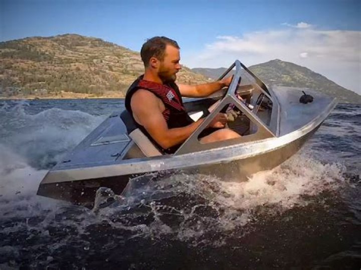 How much is a jet boat from Jets?