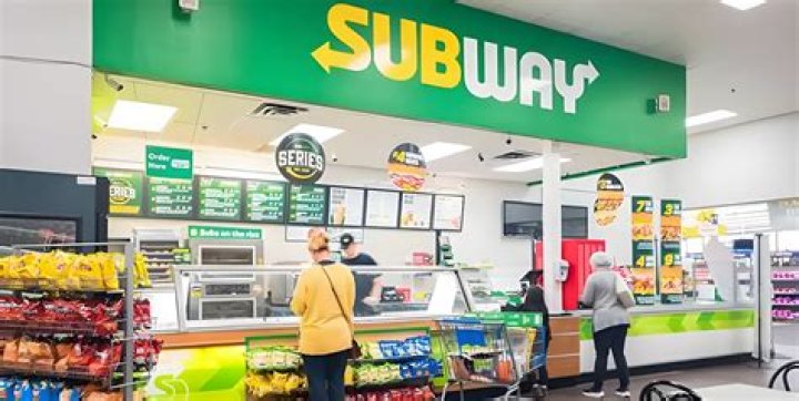 How Much Is a Subway franchise?