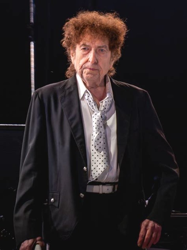 How much is Bob Dylan worth?