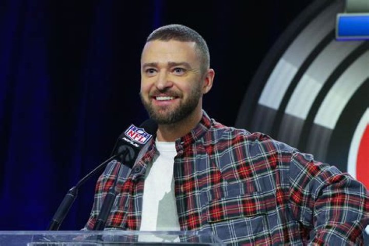 How much of the Memphis Grizzlies does Justin Timberlake own?