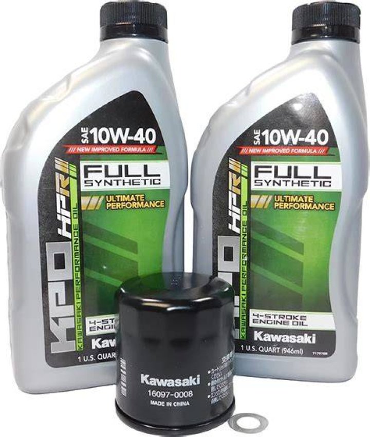 How much oil does a 25 hp Kawasaki hold?