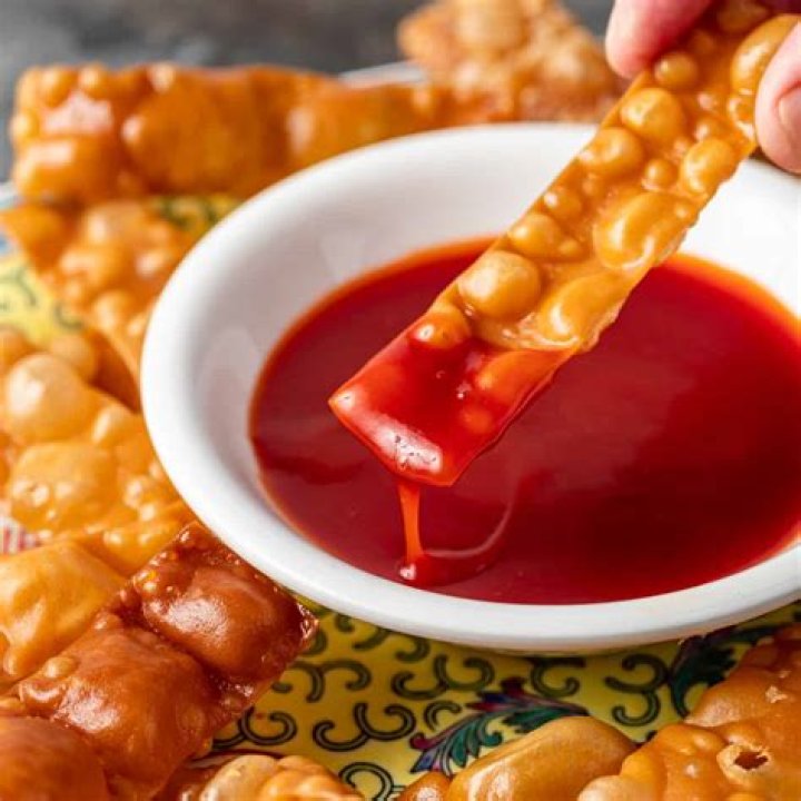 How much sugar is in Chinese sweet and sour sauce?