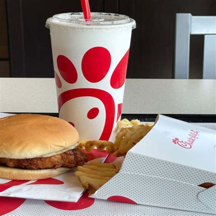 How much to open a Chick Fil A?