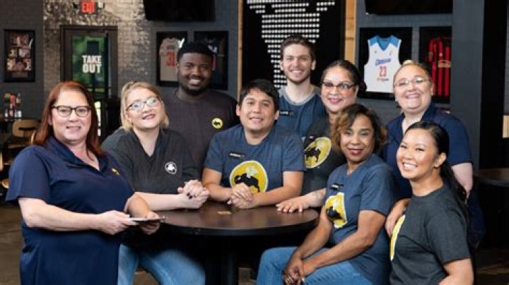 How often do Buffalo Wild Wings employees get paid?