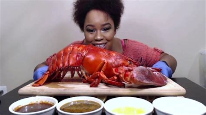 How old is a 5 lb lobster?