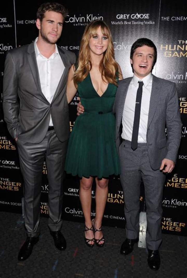 How tall is Josh Lewis?