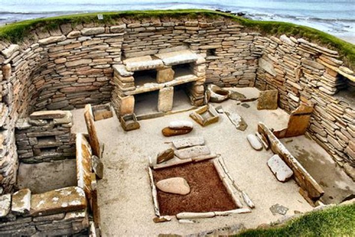 How were stone houses built?