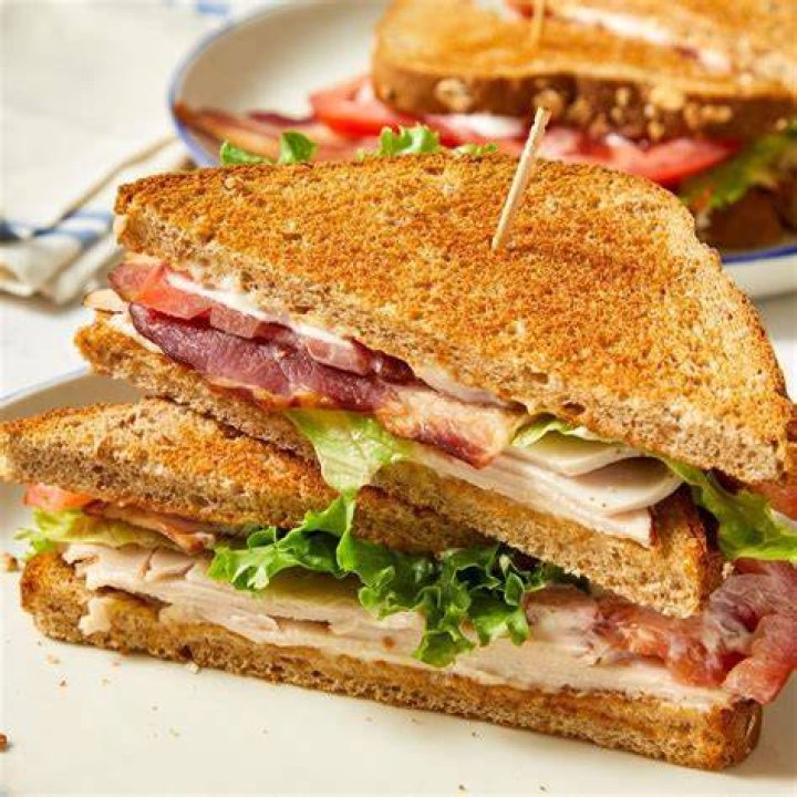 Is a turkey club sandwich healthy?