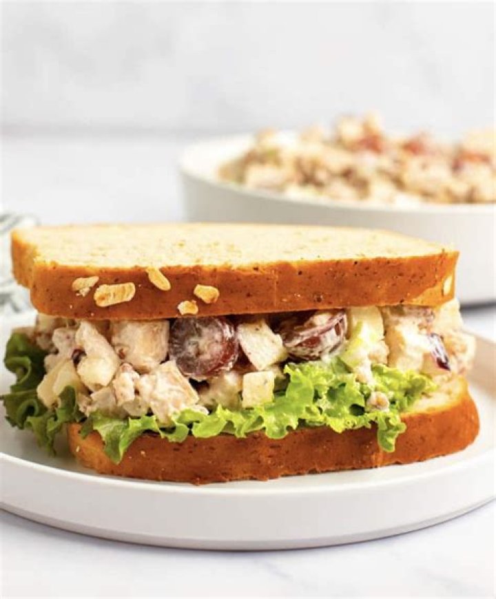 Is Arby’s pecan chicken salad good?