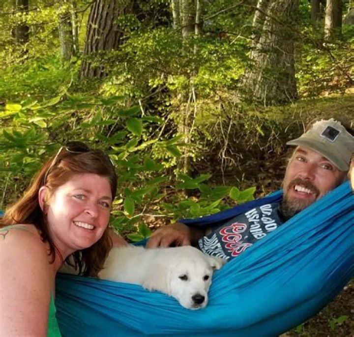 Is Ashley from Maine cabin Masters pregnant?