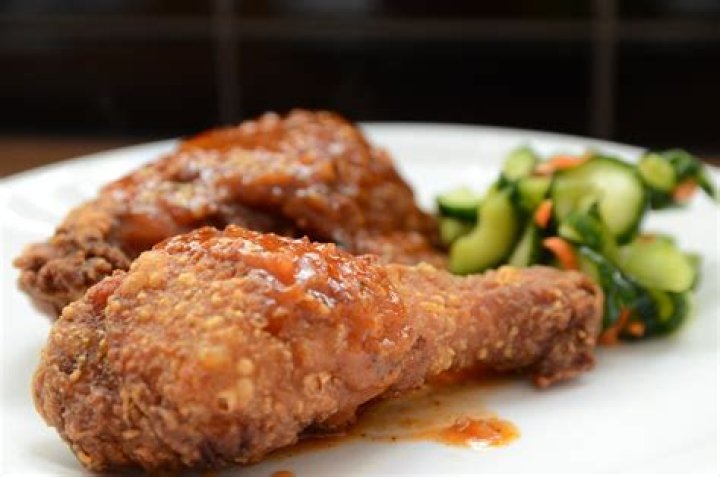 Is broasted chicken high in carbs?