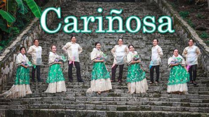Is Carinosa the national dance of the Philippines?