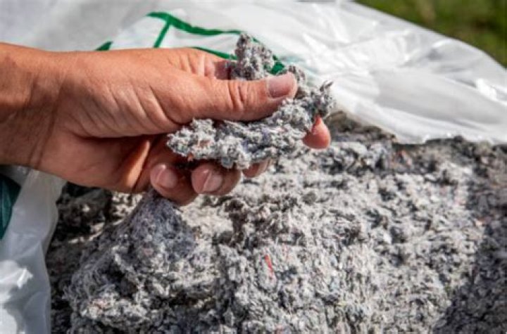 Is cellulose insulation dangerous to breathe?