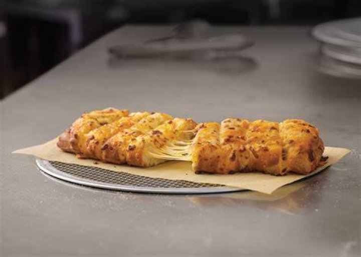 Is Dominos stuffed cheesy bread good?