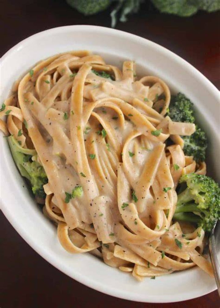 Is fettuccine alfredo healthy?