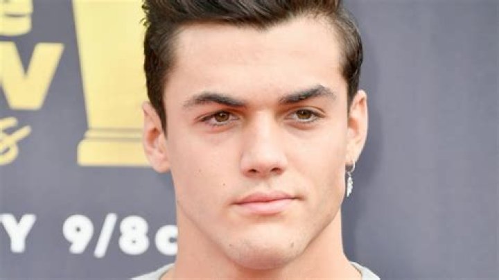 Is Grayson Dolan single 2020?