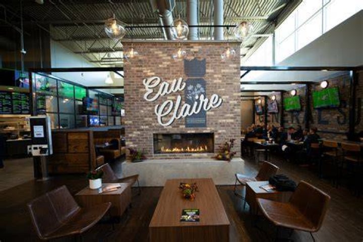 Is Hy-Vee coming to Eau Claire Wisconsin?