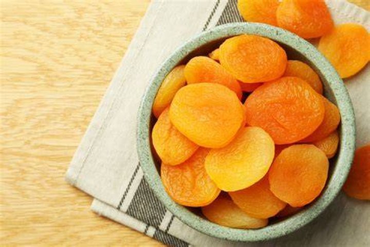 Is it bad to eat too many dried apricots?