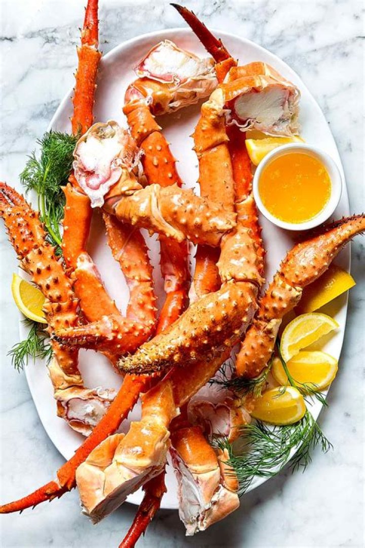 Is it better to steam or bake crab legs?