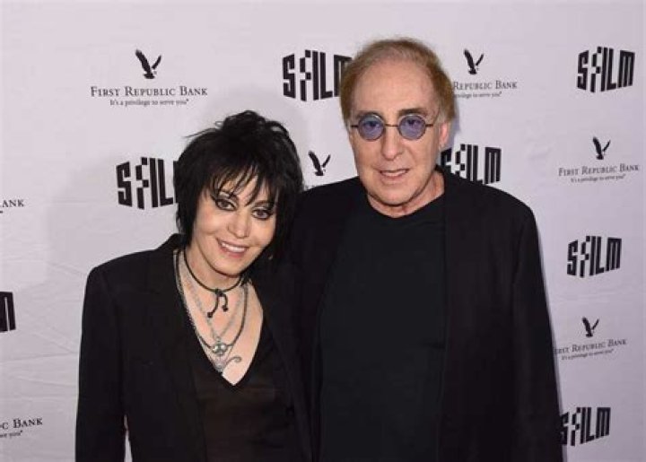 Is Johnny Jett married?