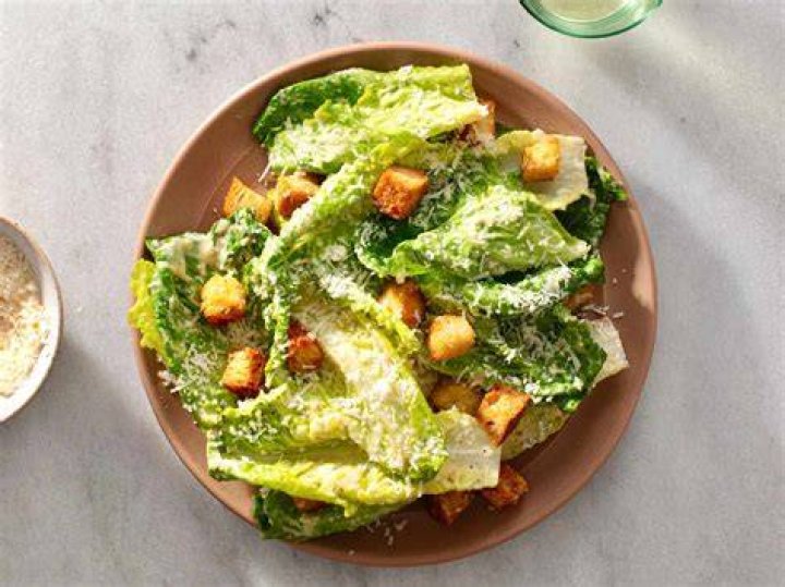 Is Noodles and Company Caesar salad vegetarian?