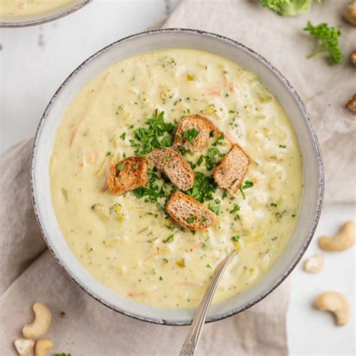 Is Panera broccoli cheddar soup vegetarian?