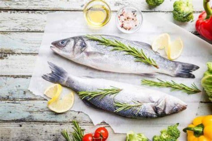 Is sea bass or salmon healthier?