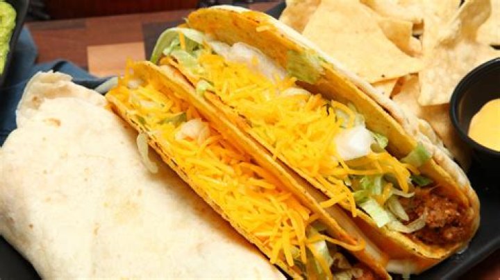 Is Taco Johns better than Taco Bell?