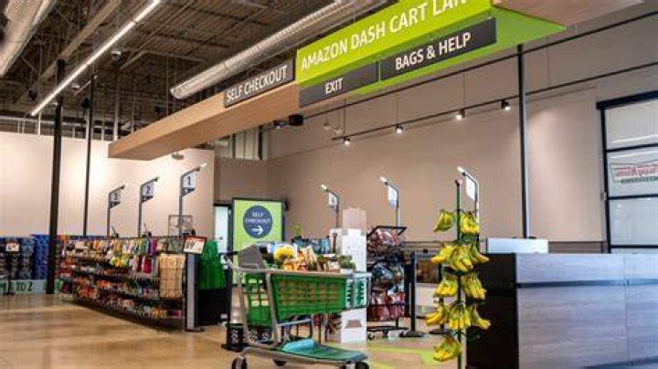 Is there an Amazon Fresh store in Chicago?