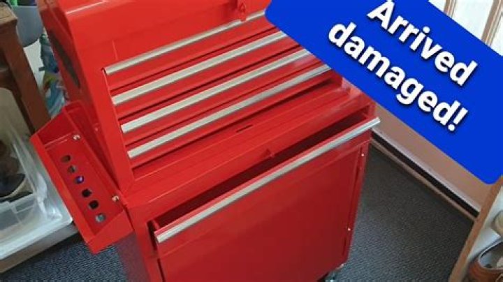 Is there fake snap on tools?