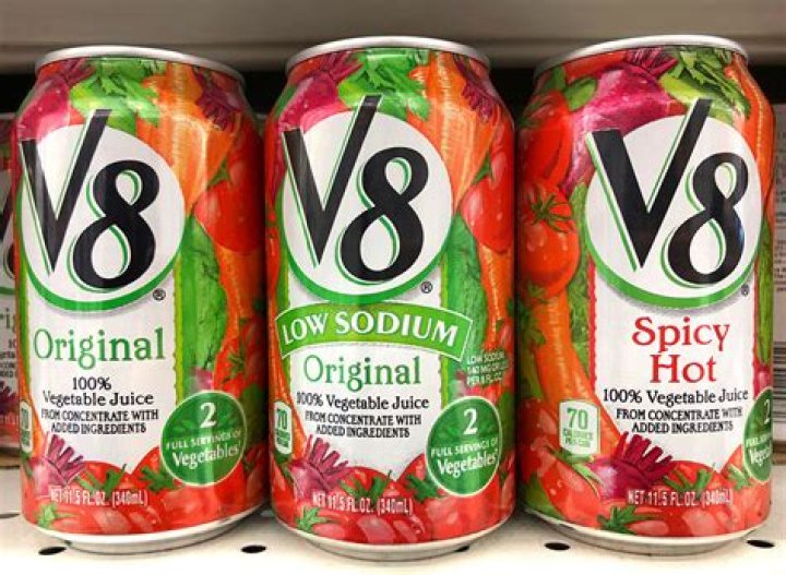 Is V8 juice high in carbs?