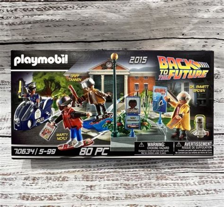 Playmobil Hoverboard race: this great Back to the future playset is on sale