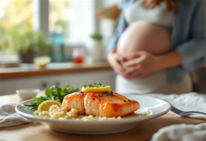 Pourquoi ne pas manger du poisson cru enceinte ?