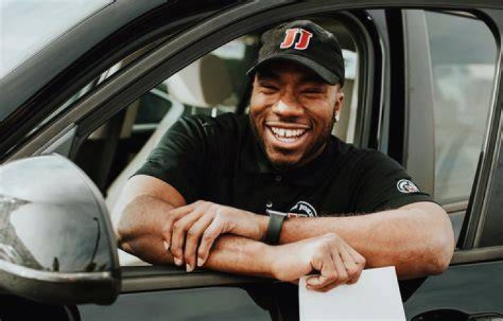 Should I tip Jimmy John’s delivery guy?