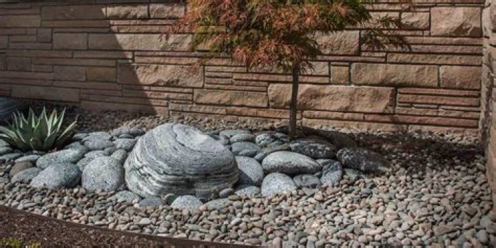 Should you put rocks around your house?