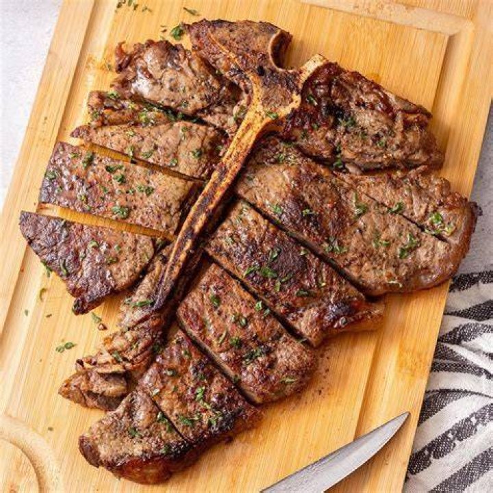 What 2 steaks make up a porterhouse?
