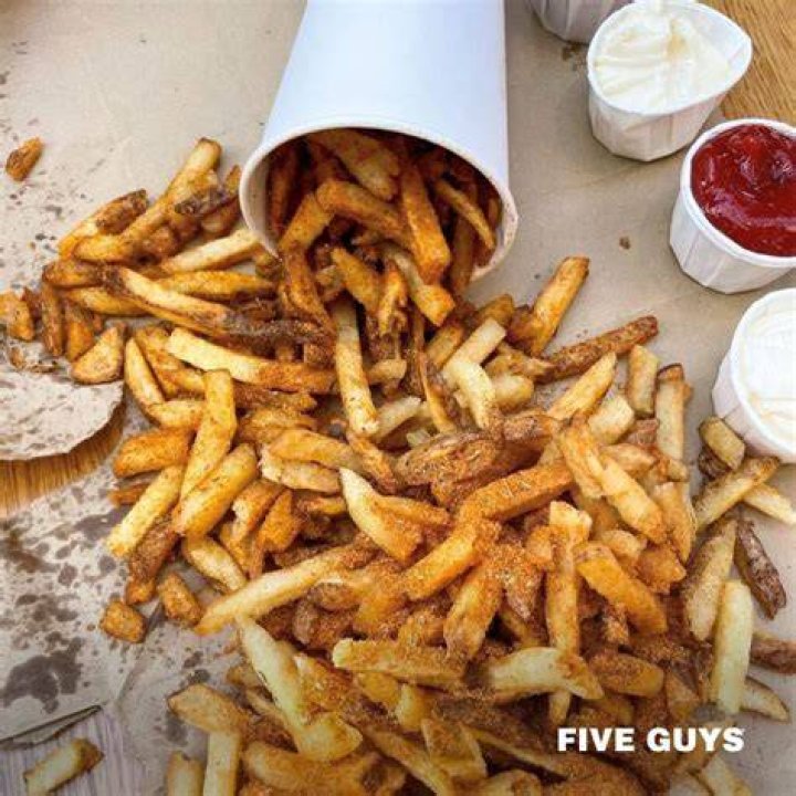 What are 5 guys style fries?