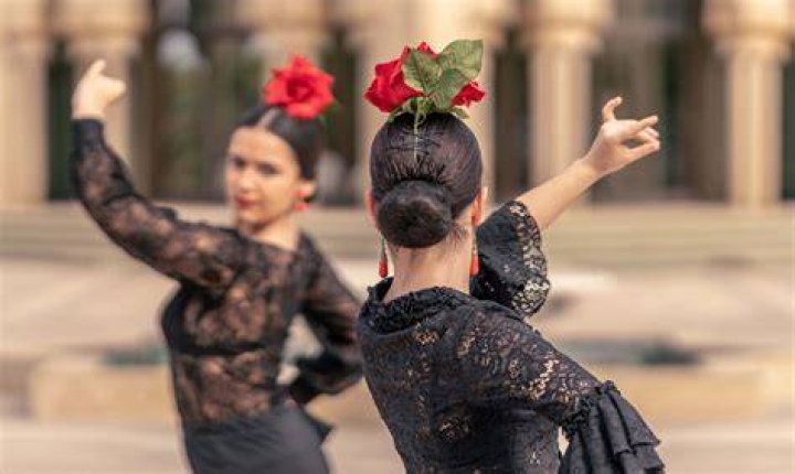 What are the different Spanish dances?