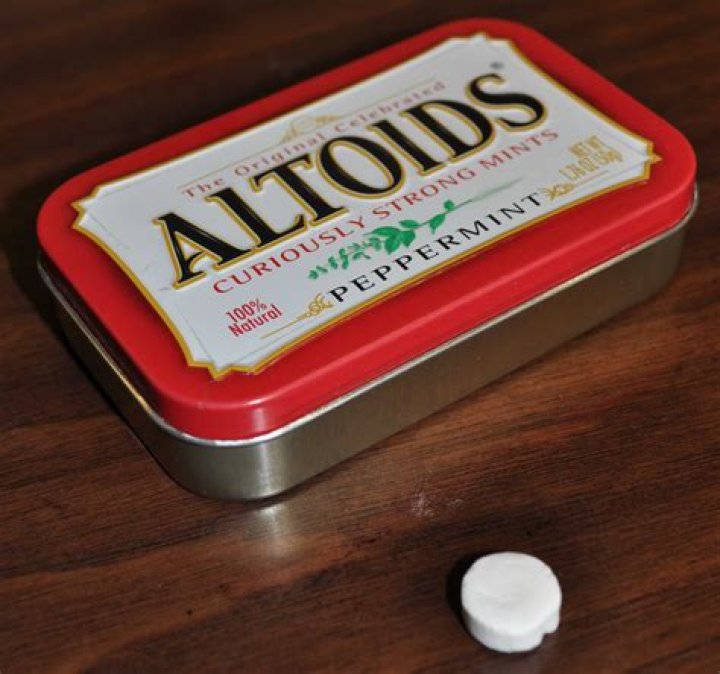 What are the ingredients in Altoids mints?