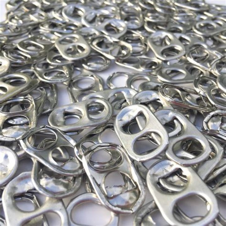 What can I do with aluminum can tabs?