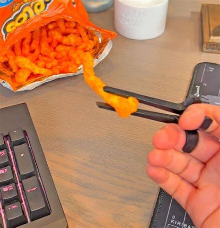 What chips do you put on your fingers?