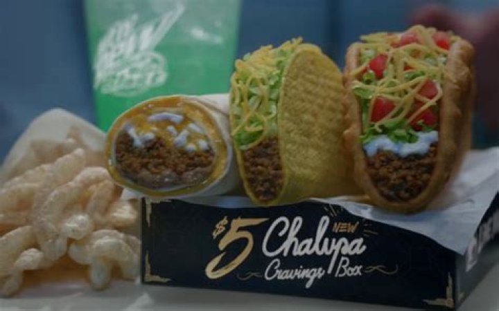 What comes in the 5 Chalupa box?