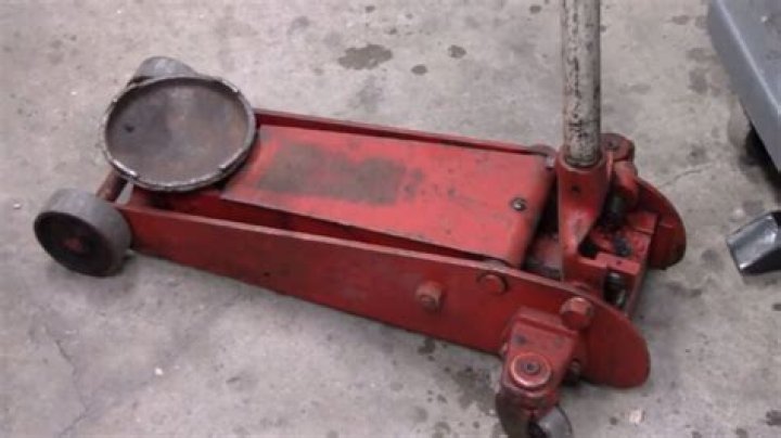 What comes on a big Jack?